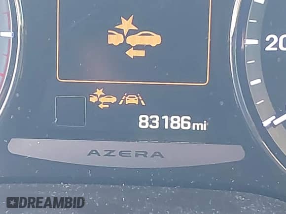 ✅ 2016 Hyundai Azera Limited • VIN: KMHFH4JG4GA508154 • Lot: 41585151. Wystawiony na IAAI z przebiegiem 83 186 mil mil. Skorzystaj z bezpłatnego archiwum sprzedaży aukcyjnych z USA i zobacz szczegółowy raport historii pojazdu na DreamBid. Zdjęcie 15.