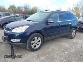 2011 Chevrolet Traverse 1LT z VIN 1GNKVGEDXBJ180381, wystawiony jako IAAI lot #43579864 z przebiegiem 137 622 mil mil oraz . Historia ofert i sprzedaży dostępna na DreamBid. Obrazek 2.