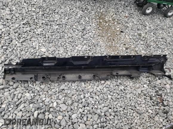 2021 Toyota Camry LE z VIN 4T1C11BK9MU033300, wystawiony jako Copart lot #67339775 z przebiegiem 16 064 mil mil oraz Szkoda całkowita • Salvage title. Historia ofert i sprzedaży dostępna na DreamBid. Obrazek 12.