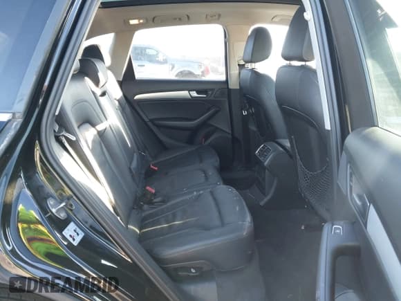 ✅ 2015 Audi Q5 Premium • VIN: WA1CFAFP9FA069613 • Lot: 43644155. Wystawiony na IAAI z przebiegiem 176 544 mil. Bezpłatny archiwum sprzedaży aukcyjnych z USA i szczegółowy raport historii pojazdu na DreamBid. Zdjęcie 8.