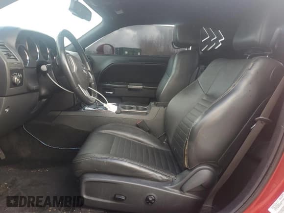 ✅ 2011 Dodge Challenger R/T Classic • VIN: 2B3CJ5DT5BH570121 • Lot: 80763334. Listed on Copart with 99,472 mi. Free auction sales archive from the USA and detailed vehicle history report at DreamBid. Image 7.