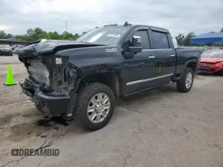 2024 Chevrolet Silverado 2500HD High Country с VIN 2GC4YREY0R1167134, выставлен на аукционе Copart как лот 57374095 с пробегом 8 585 миль миль и Списание • Salvage title. История ставок и продаж доступна на DreamBid. Изображение 1.