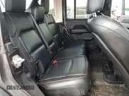 ✅ 2021 Jeep Wrangler Unlimited Rubicon • VIN: 1C4JJXFM8MW701876 • Lot: 65555315. Wystawiony na Copart z przebiegiem 100 411 mil. Bezpłatny archiwum sprzedaży aukcyjnych z USA i szczegółowy raport historii pojazdu na DreamBid. Zdjęcie 11.