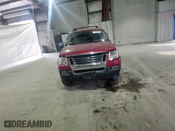 ✅ 2008 Ford Explorer Sport Trac XLT • VIN: 1FMEU51E48UA28210 • Лот: 71863684. Опубликован ранее на Copart с пробегом 126 710 миль. Бесплатный доступ к архиву аукционных продаж из США и подробный отчёт об истории автомобиля на DreamBid. Изображение 11.