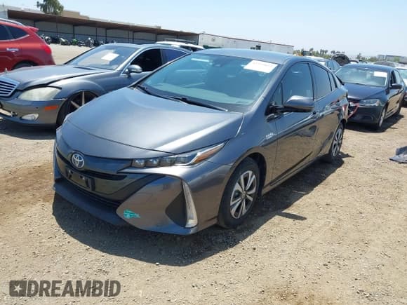 ✅ 2017 Toyota Prius Plus • VIN: JTDKARFP4H3028294 • Lot: 42359823. Listed on IAAI with 104,416 mi. Free auction sales archive from the USA and detailed vehicle history report at DreamBid. Image 17.