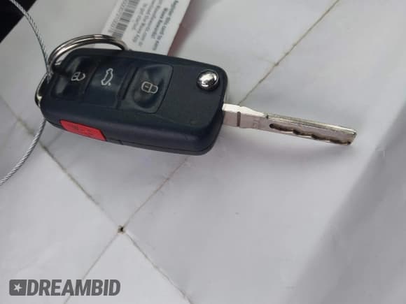 ✅ 2011 Volkswagen Jetta SE • VIN: 3VWDZ7AJ4BM067513 • Lot: 43568532. Listed on IAAI with 181,869 mi. Free auction sales archive from the USA and detailed vehicle history report at DreamBid. Image 11.