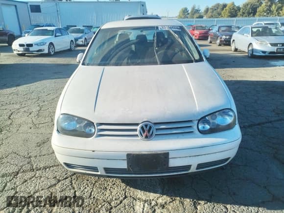 ✅ 2004 Volkswagen Golf GL • VIN: 9BWFL61J144024159 • Лот: 83198644. Опубликован ранее на Copart с пробегом 184 484 миль. Бесплатный доступ к архиву аукционных продаж из США и подробный отчёт об истории автомобиля на DreamBid. Изображение 5.