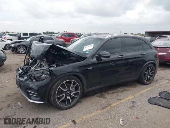 ✅ 2019 Mercedes-Benz GLC 43 AMG • VIN: WDC0G6EB9KF660203 • Lot: 42180696. Wystawiony na IAAI z przebiegiem 83 615 mil. Bezpłatny archiwum sprzedaży aukcyjnych z USA i szczegółowy raport historii pojazdu na DreamBid. Zdjęcie 17.