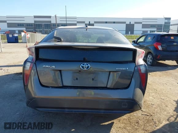 ✅ 2017 Toyota Prius Three • VIN: JTDKARFU0H3032221 • Лот: 43383404. Опубликован ранее на IAAI с пробегом 203 223 миль. Бесплатный доступ к архиву аукционных продаж из США и подробный отчёт об истории автомобиля на DreamBid. Изображение 17.