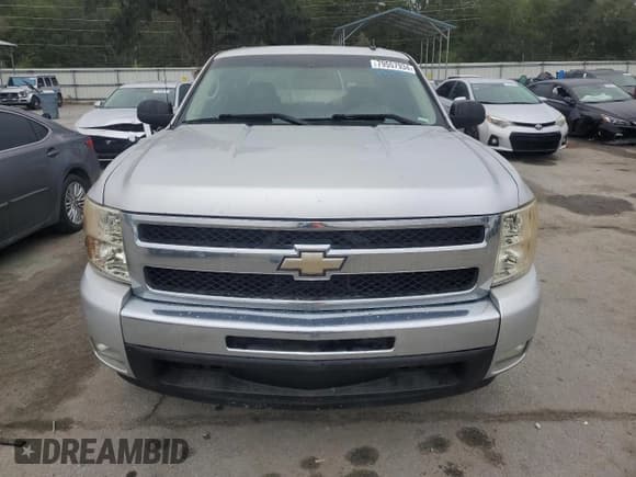 ✅ 2010 Chevrolet Silverado 1500 • VIN: 3GCRCSE23AG299260 • Лот: 79557934. Опубликован ранее на Copart с пробегом 180 540 миль. Бесплатный доступ к архиву аукционных продаж из США и подробный отчёт об истории автомобиля на DreamBid. Изображение 5.
