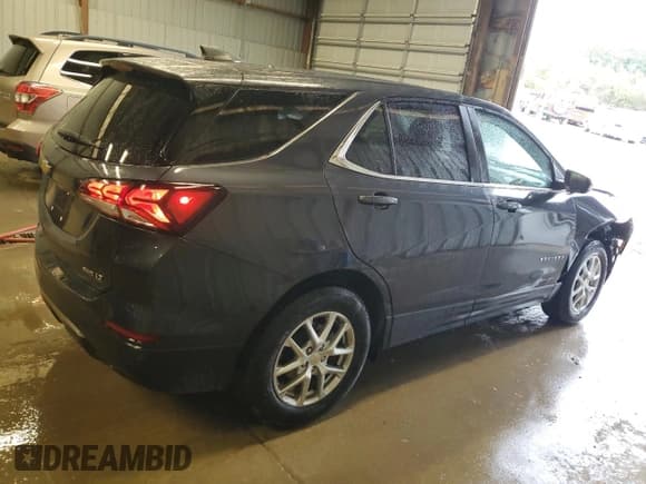 ✅ 2022 Chevrolet Equinox LT • VIN: 2GNAXUEV5N6128848 • Lot: 86069975. Wystawiony na Copart z przebiegiem 67 722 mil. Bezpłatny archiwum sprzedaży aukcyjnych z USA i szczegółowy raport historii pojazdu na DreamBid. Zdjęcie 3.