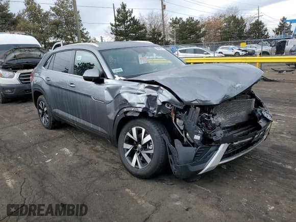 ✅ 2023 Volkswagen Atlas SE • VIN: 1V2LC2CA9PC214495 • Lot: 45463715. Listed on Copart with 42,195 mi. Free auction sales archive from the USA and detailed vehicle history report at DreamBid. Image 4.
