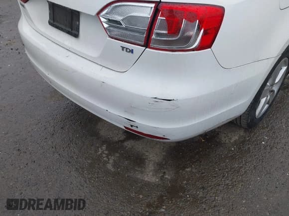 ✅ 2012 Volkswagen Jetta TDI w/Premium • VIN: 3VWLL7AJ6CM310950 • Lot: 41714429. Wystawiony na IAAI z przebiegiem 148 178 mil. Bezpłatny archiwum sprzedaży aukcyjnych z USA i szczegółowy raport historii pojazdu na DreamBid. Zdjęcie 6.