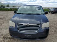 ✅ 2008 Chrysler Town & Country LX • VIN: 2A8HR44H88R670504 • Lot: 85944735. Wystawiony na Copart z przebiegiem 256 075 mil. Bezpłatny archiwum sprzedaży aukcyjnych z USA i szczegółowy raport historii pojazdu na DreamBid. Zdjęcie 5.