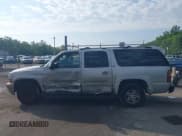 ✅ 2004 Chevrolet Suburban LT • VIN: 3GNFK16Z94G281319 • Lot: 42978931. Listed on IAAI with Not provided. Free auction sales archive from the USA and detailed vehicle history report at DreamBid. Image 13.