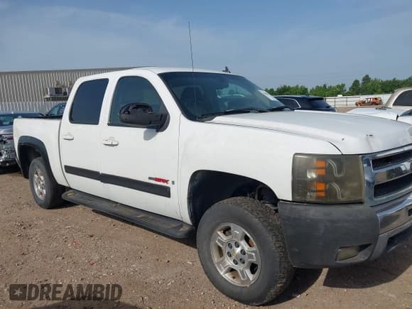 ✅ 2008 Chevrolet Silverado 1500 • VIN: 2GCFC13Y681118367 • Lot: 42632087. Wystawiony na IAAI z przebiegiem 99 623 mil. Bezpłatny archiwum sprzedaży aukcyjnych z USA i szczegółowy raport historii pojazdu na DreamBid. Zdjęcie 13.