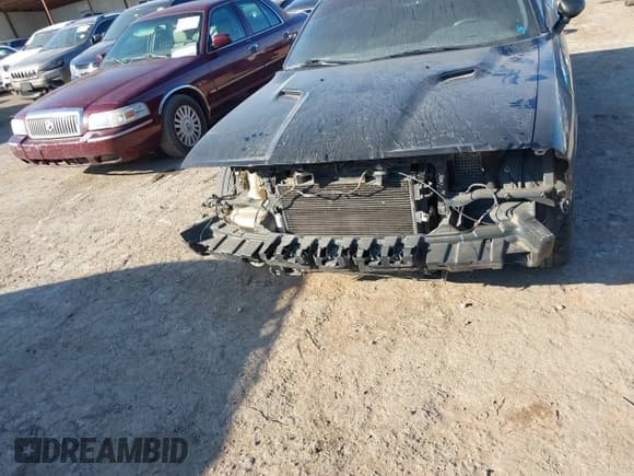 ✅ 2013 Dodge Challenger Rallye Redline • VIN: 2C3CDYAGXDH728622 • Lot: 40983784. Wystawiony na IAAI z przebiegiem 184 131 mil. Bezpłatny archiwum sprzedaży aukcyjnych z USA i szczegółowy raport historii pojazdu na DreamBid. Zdjęcie 6.