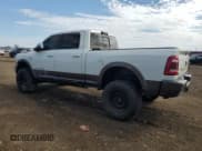 ✅ 2022 Ram 2500 Longhorn • VIN: 3C6UR5GL9NG131877 • Lot: 50762525. Wystawiony na Copart z przebiegiem Nie podano. Bezpłatny archiwum sprzedaży aukcyjnych z USA i szczegółowy raport historii pojazdu na DreamBid. Zdjęcie 2.