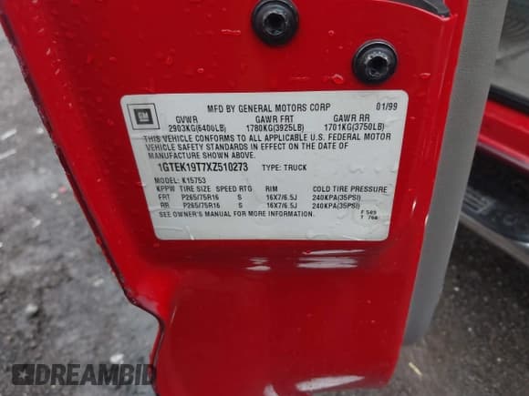 ✅ 1999 GMC Sierra 1500 SLE • VIN: 1GTEK19T7XZ510273 • Лот: 41557907. Опубликован ранее на IAAI с пробегом 231 587 миль. Бесплатный доступ к архиву аукционных продаж из США и подробный отчёт об истории автомобиля на DreamBid. Изображение 9.