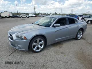 ✅ 2013 Dodge Charger SXT Plus • VIN: 2C3CDXHG2DH655875 • Lot: 80498155. Wystawiony na Copart z przebiegiem 141 538 mil. Bezpłatny archiwum sprzedaży aukcyjnych z USA i szczegółowy raport historii pojazdu na DreamBid. Zdjęcie 1.