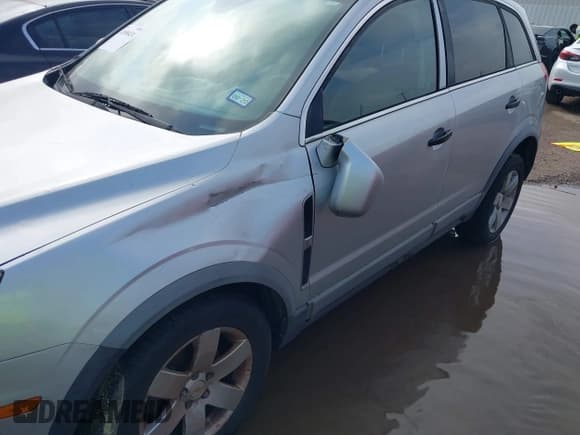 ✅ 2012 Chevrolet Captiva Sport LS • VIN: 3GNAL2EK9CS581312 • Lot: 42090431. Wystawiony na IAAI z przebiegiem 152 959 mil. Bezpłatny archiwum sprzedaży aukcyjnych z USA i szczegółowy raport historii pojazdu na DreamBid. Zdjęcie 6.