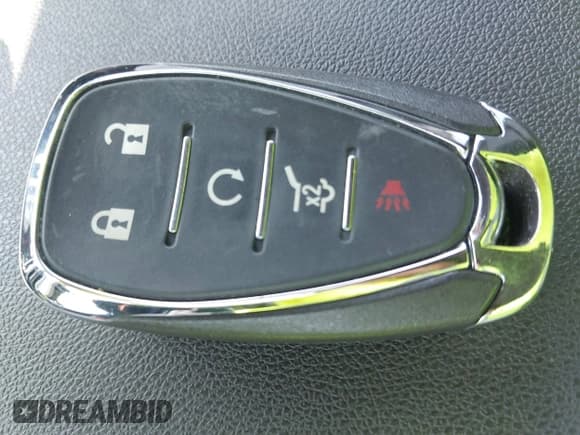 ✅ 2018 Chevrolet Equinox LT • VIN: 3GNAXJEV1JS564204 • Lot: 42823651. Listed on IAAI with 56,842 mi. Free auction sales archive from the USA and detailed vehicle history report at DreamBid. Image 11.