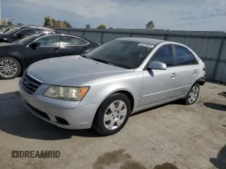 ✅ 2010 Hyundai Sonata GLS • VIN: 5NPET4AC8AH654679 • Лот: 85273425. Опубликован ранее на Copart с пробегом 108 851 миль. Бесплатный доступ к архиву аукционных продаж из США и подробный отчёт об истории автомобиля на DreamBid. Изображение 1.