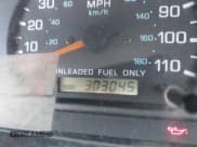 ✅ 1998 Nissan Frontier XE • VIN: 1N6DD26S8WC355853 • Лот: 42581457. Опубликован ранее на IAAI с пробегом 303 045 миль. Бесплатный доступ к архиву аукционных продаж из США и подробный отчёт об истории автомобиля на DreamBid. Изображение 15.