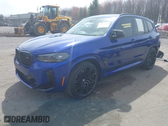 ✅ 2024 BMW X3 M • VIN: 5YM13EC07R9V73692 • Lot: 41944954. Wystawiony na IAAI z przebiegiem 5 224 mil. Bezpłatny archiwum sprzedaży aukcyjnych z USA i szczegółowy raport historii pojazdu na DreamBid. Zdjęcie 2.