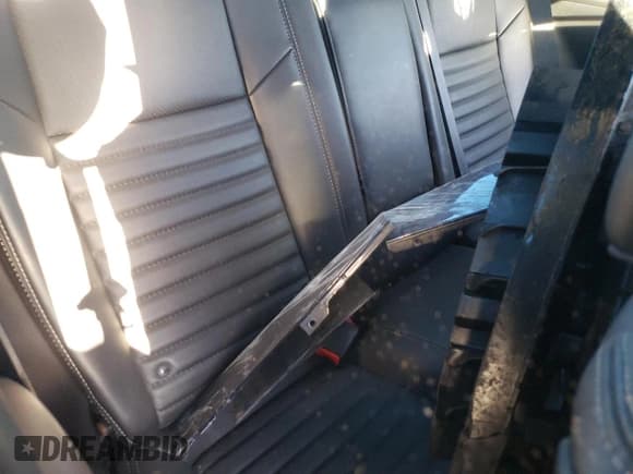 ✅ 2013 Dodge Challenger R/T Plus • VIN: 2C3CDYBT1DH708951 • Lot: 85006754. Listed on Copart with Not provided. Free auction sales archive from the USA and detailed vehicle history report at DreamBid. Image 11.