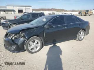 ✅ 2013 Toyota Camry SE • VIN: 4T1BF1FK0DU283998 • Lot: 93021695. Listed on Copart with 159,881 mi. Free auction sales archive from the USA and detailed vehicle history report at DreamBid. Image 1.