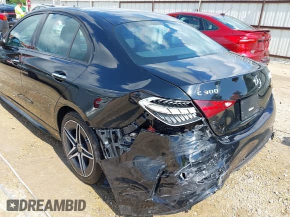 ✅ 2023 Mercedes-Benz C 300 • VIN: W1KAF4HB2PR104999 • Lot: 42926747. Wystawiony na IAAI z przebiegiem 48 851 mil. Bezpłatny archiwum sprzedaży aukcyjnych z USA i szczegółowy raport historii pojazdu na DreamBid. Zdjęcie 6.