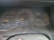 ✅ 1998 GMC Sierra 1500 • VIN: 2GTEK19R1W1542387 • Лот: 45483865. Опубликован ранее на Copart с пробегом 209 839 миль. Бесплатный доступ к архиву аукционных продаж из США и подробный отчёт об истории автомобиля на DreamBid. Изображение 9.