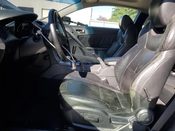 ✅ 2011 Hyundai Genesis Coupe Grand Touring w/Brn Lth • VIN: KMHHU6KH5BU043446 • Lot: 70373125. Wystawiony na Copart z przebiegiem 112 023 mil. Bezpłatny archiwum sprzedaży aukcyjnych z USA i szczegółowy raport historii pojazdu na DreamBid. Zdjęcie 7.