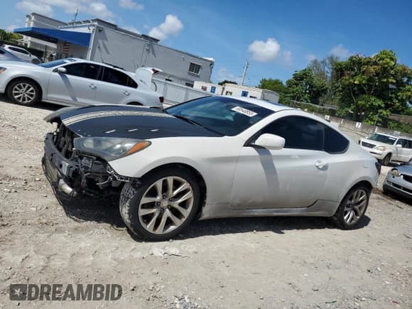 ✅ 2013 Hyundai Genesis Coupe 2.0T • VIN: KMHHT6KD8DU090246 • Lot: 68540855. Wystawiony na Copart z przebiegiem 216 115 mil. Bezpłatny archiwum sprzedaży aukcyjnych z USA i szczegółowy raport historii pojazdu na DreamBid. Zdjęcie 1.