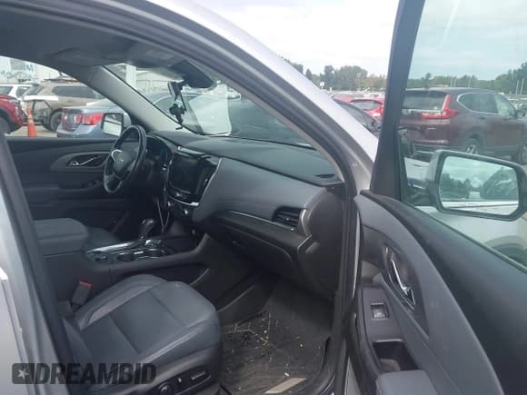 ✅ 2020 Chevrolet Traverse LT • VIN: 1GNERHKW1LJ133836 • Лот: 43406965. Опубликован ранее на IAAI с пробегом 89 960 миль. Бесплатный доступ к архиву аукционных продаж из США и подробный отчёт об истории автомобиля на DreamBid. Изображение 5.