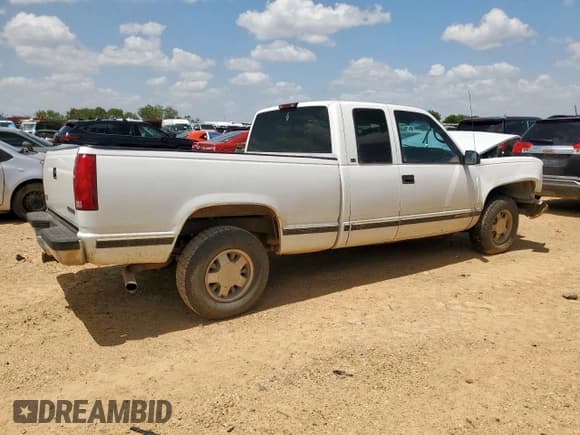 ✅ 1998 GMC Sierra 1500 • VIN: 1GTEC19R4WR504009 • Lot: 61786725. Wystawiony na Copart z przebiegiem 261 876 mil. Bezpłatny archiwum sprzedaży aukcyjnych z USA i szczegółowy raport historii pojazdu na DreamBid. Zdjęcie 3.
