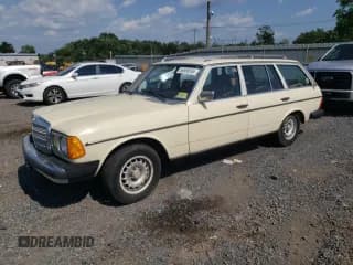 ✅ 1980 Mercedes-Benz 300 • VIN: 12319012019843 • Lot: 66558265. Wystawiony na Copart z przebiegiem 116 912 mil. Bezpłatny archiwum sprzedaży aukcyjnych z USA i szczegółowy raport historii pojazdu na DreamBid. Zdjęcie 1.