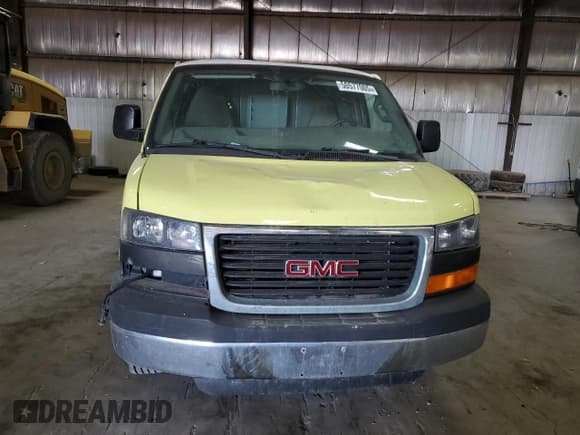 ✅ 2016 GMC Savana Cargo • VIN: 1GTW7AFF3G1904467 • Lot: 50577005. Wystawiony na Copart z przebiegiem 137 186 mil. Bezpłatny archiwum sprzedaży aukcyjnych z USA i szczegółowy raport historii pojazdu na DreamBid. Zdjęcie 5.