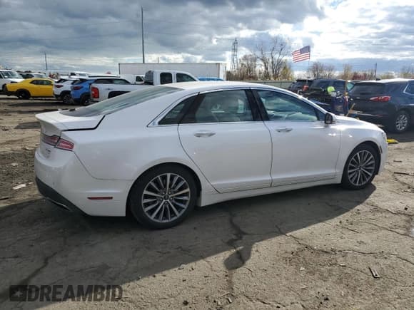 ✅ 2020 Lincoln MKZ Standard • VIN: 3LN6L5B92LR620214 • Lot: 91335785. Listed on Copart with 70,866 mi. Free auction sales archive from the USA and detailed vehicle history report at DreamBid. Image 3.