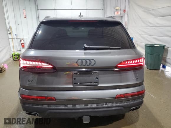 ✅ 2025 Audi Q7 Prestige • VIN: WA1VVBF74SD022936 • Лот: 61572045. Опубликован ранее на Copart с пробегом 1 098 миль. Бесплатный доступ к архиву аукционных продаж из США и подробный отчёт об истории автомобиля на DreamBid. Изображение 6.