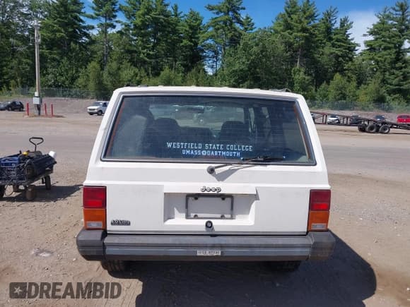 ✅ 1996 Jeep Cherokee Sport • VIN: 1J4FJ68S0TL222292 • Lot: 42999788. Listed on IAAI with 147,827 mi. Free auction sales archive from the USA and detailed vehicle history report at DreamBid. Image 13.