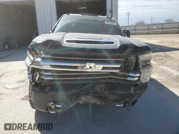 2022 Chevrolet Silverado 3500HD High Country with VIN 1GC4YVEY5NF329108, listed as a Copart auction lot 46936655 with 95,344 mi miles and Salvage title. Bid and sale history available at DreamBid. Image 5.