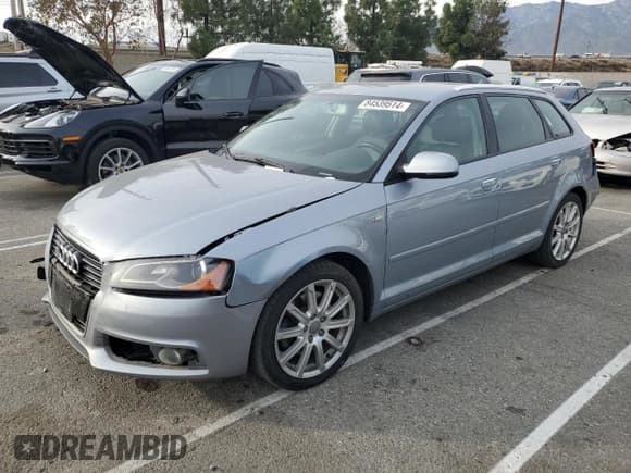 ✅ 2013 Audi A3 Premium Plus • VIN: WAUMFAFMXDA002772 • Lot: 84539514. Listed on Copart with 85,628 mi. Free auction sales archive from the USA and detailed vehicle history report at DreamBid. Image 1.