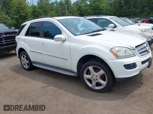 ✅ 2006 Mercedes-Benz M 500 • VIN: 4JGBB75E56A054148 • Лот: 42902932. Опубликован ранее на IAAI с пробегом Не указан. Бесплатный доступ к архиву аукционных продаж из США и подробный отчёт об истории автомобиля на DreamBid. Изображение 1.