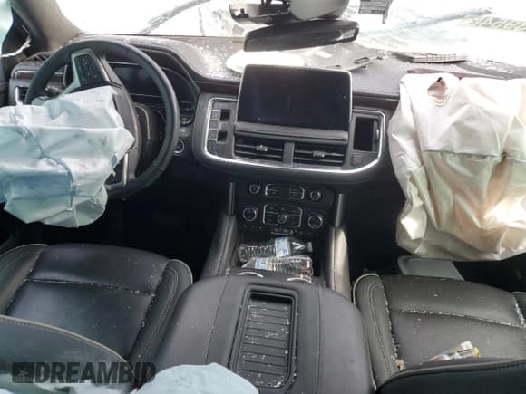 ✅ 2023 Chevrolet Suburban Premier • VIN: 1GNSKFKD2PR298800 • Lot: 80993954. Wystawiony na Copart z przebiegiem Nie podano. Bezpłatny archiwum sprzedaży aukcyjnych z USA i szczegółowy raport historii pojazdu na DreamBid. Zdjęcie 8.