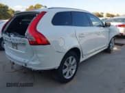 ✅ 2017 Volvo XC60 Inscription • VIN: YV440MDU6H2023396 • Lot: 43425784. Wystawiony na IAAI z przebiegiem 82 759 mil. Bezpłatny archiwum sprzedaży aukcyjnych z USA i szczegółowy raport historii pojazdu na DreamBid. Zdjęcie 4.