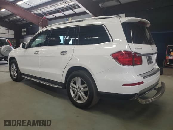 ✅ 2015 Mercedes-Benz GL 450 • VIN: 4JGDF6EE6FA461189 • Лот: 85585835. Опубликован ранее на Copart с пробегом 90 168 миль. Бесплатный доступ к архиву аукционных продаж из США и подробный отчёт об истории автомобиля на DreamBid. Изображение 2.