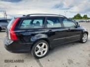 ✅ 2008 Volvo V50 2.4L • VIN: YV1MW382082379079 • Lot: 80185565. Listed on Copart with 200,106 mi. Free auction sales archive from the USA and detailed vehicle history report at DreamBid. Image 3.