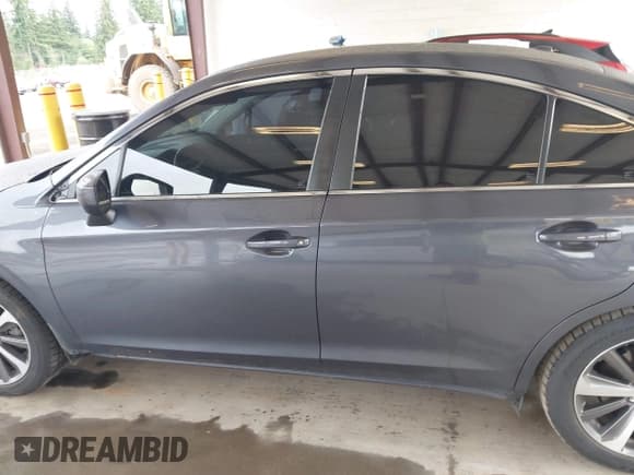 ✅ 2015 Subaru Legacy Premium • VIN: 4S3BNAC63F3008844 • Lot: 42426258. Wystawiony na IAAI z przebiegiem 109 782 mil. Bezpłatny archiwum sprzedaży aukcyjnych z USA i szczegółowy raport historii pojazdu na DreamBid. Zdjęcie 15.